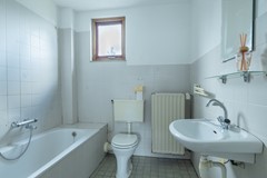 27 - Chopinpad 30 Almere Badkamer.jpg