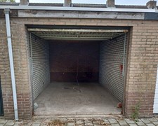 Onder bod: Burgemeester Bianchiweg, 4931VG Geertruidenberg