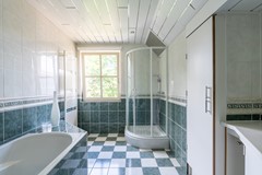 51 - Willem van Gentsvaart 40 Sprang-Capelle Badkamer.JPG