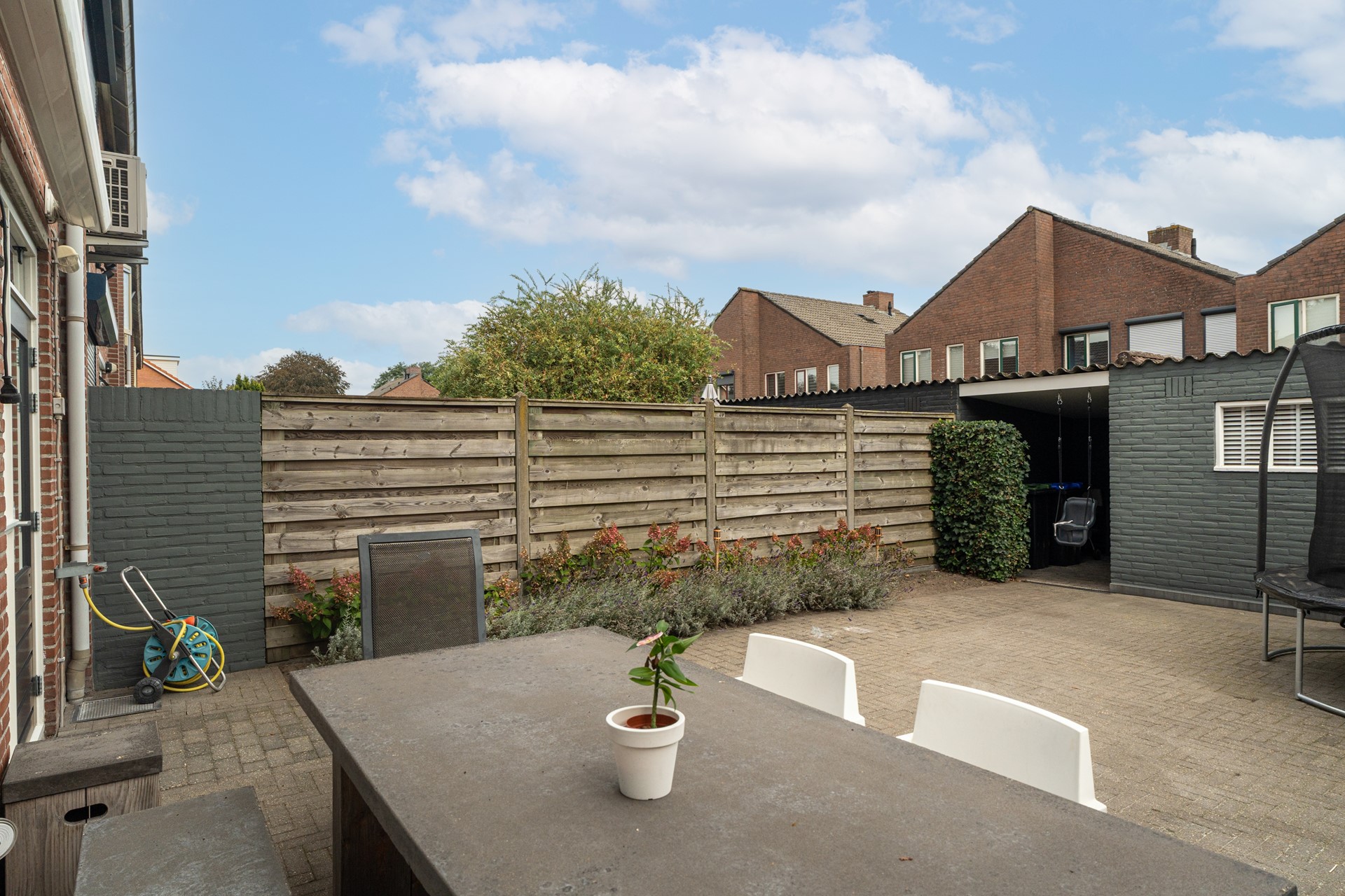 Tussenwoning te koop: Trampad 19, Sprang-Capelle