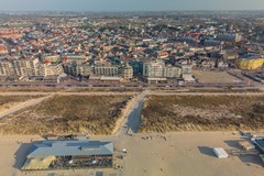 Zu Kaufen: Thuiskomen in luxe en comfort, omringd door zee, strand en ontspanning.