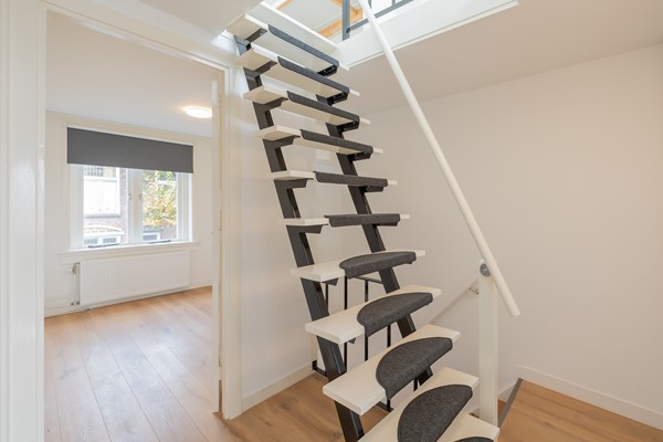 Medium property photo - van Limburg Stirumstraat 27B, 2201 JM Noordwijk
