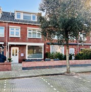 Te koop: Royale woning met luxe souterrain – ideaal voor verhuur van B&B aan zee