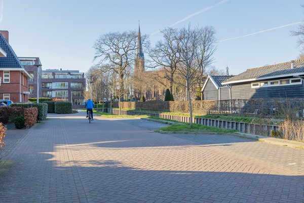 Medium property photo - Linnaeuslaan 28, 2215 PB Voorhout