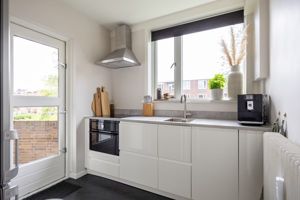 Medium property photo - Adriaan van Ostadestraat 5, 9718 RR Groningen