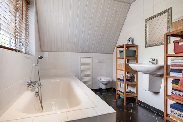 Medium property photo - Doarpsstrjitte 52, 9283 TG Surhuizum
