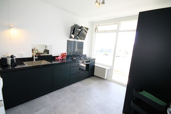 Medium property photo - Jacques Urlusstraat 147, 2551 HB Den Haag