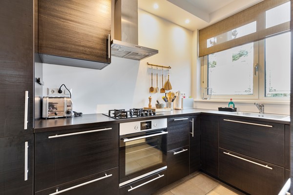 Medium property photo - De Savornin Lohmanlaan 77, 2566 AJ Den Haag