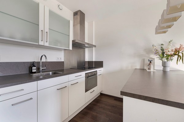 Medium property photo - Karel Doormanstraat 382D, 3012 GR Rotterdam