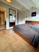 Rented: 1012 PM Amsterdam