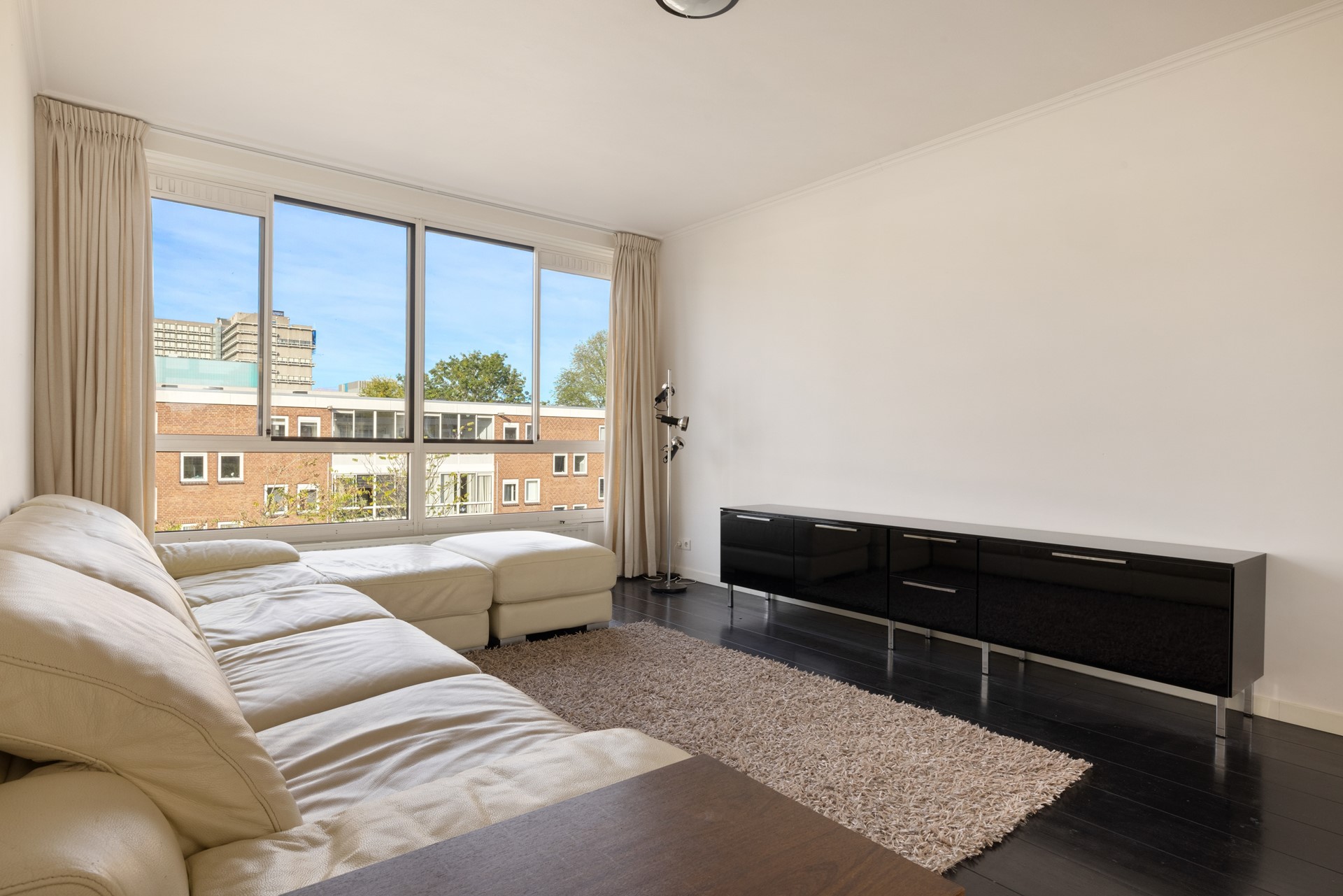 Appartement te koop: Ennemaborg 39, Amsterdam