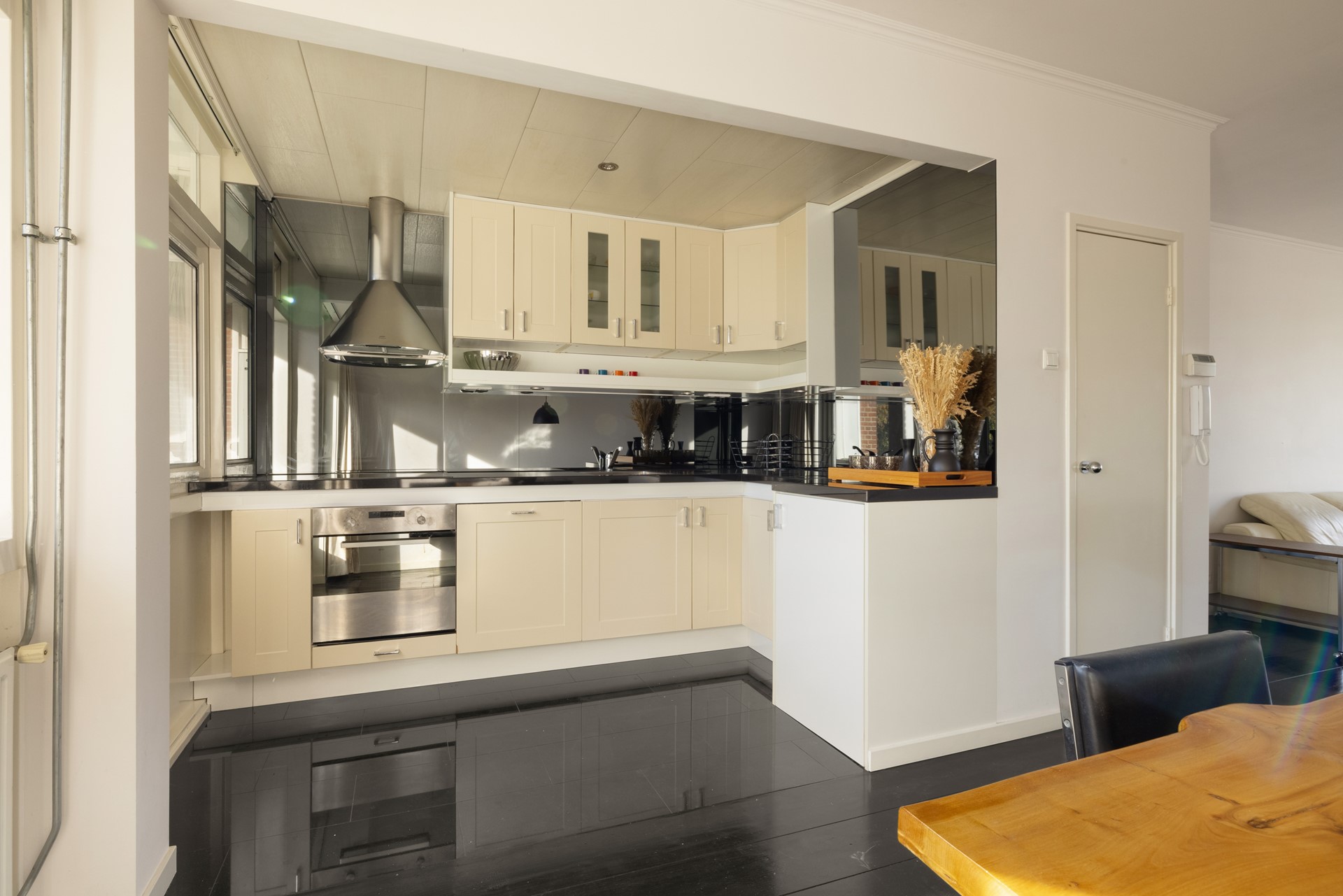 Appartement te koop: Ennemaborg 39, Amsterdam