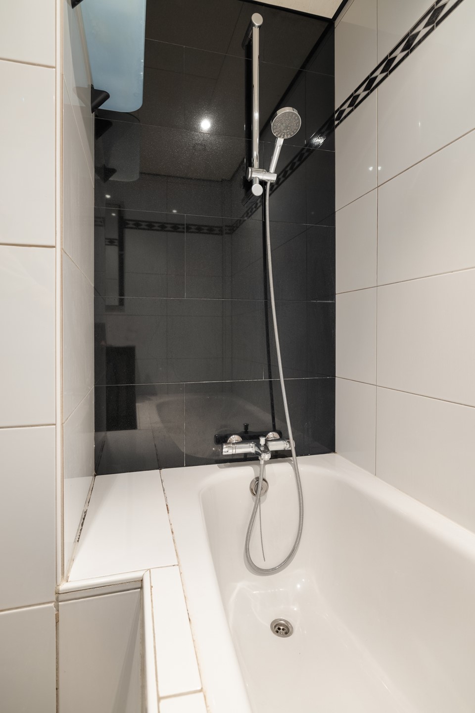 Appartement te koop: Ennemaborg 39, Amsterdam