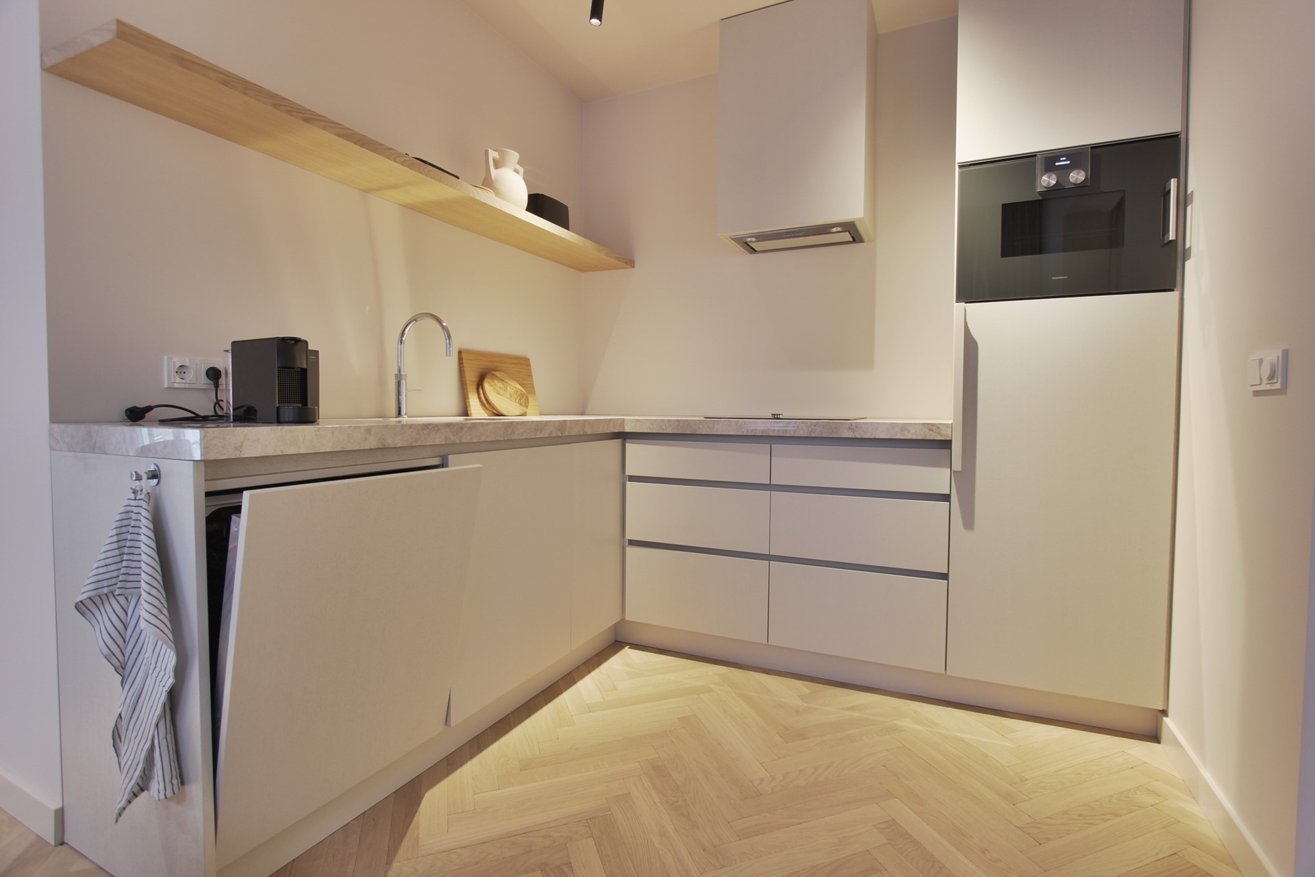 Woning te huur: Noorderdwarsstraat, Amsterdam