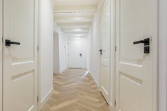 Rented: Nieuwezijds Voorburgwal 18B, 1012 RZ Amsterdam