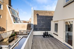 Rented: Nieuwezijds Voorburgwal 154D, 1012 SJ Amsterdam