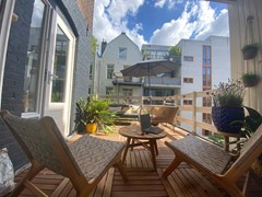 For sale: Albert Cuypstraat 252-1, 1073BP Amsterdam