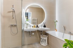 For sale: Gustav Mahlerlaan 327, 1082 MK Amsterdam