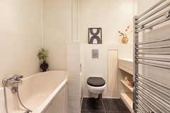 Onder bod:Van Oldenbarneveldtstraat 58-1, 1052 KC Amsterdam - Foto