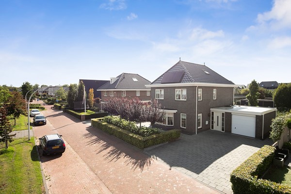 Medium property photo - Beringhage 4, 8302 WC Emmeloord