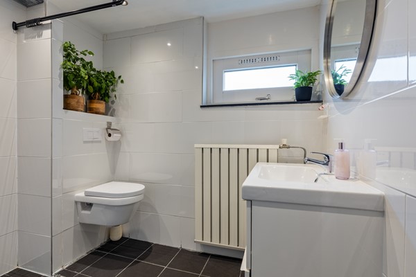 Medium property photo - Klagerstuin 95, 1689 JT Zwaag