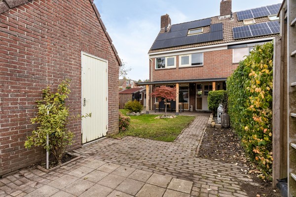 Medium property photo - Klagerstuin 95, 1689 JT Zwaag