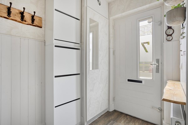 Medium property photo - Paardebloem 7, 1689 RM Zwaag