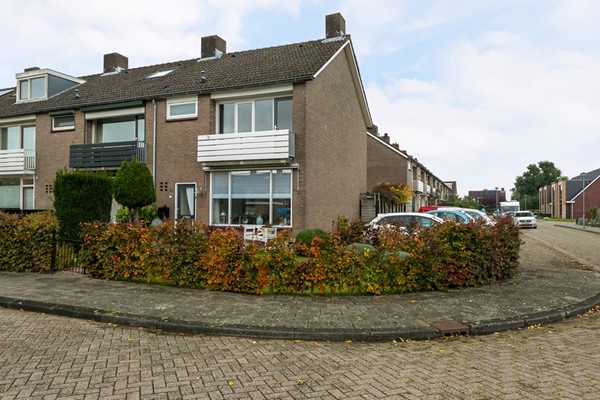 Brilliant Starstraat 22, Bovenkarspel