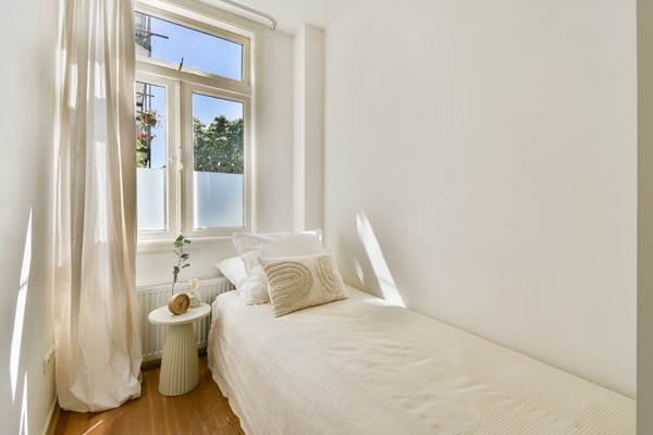 Medium property photo - Heemstedestraat 13-1, 1059 CX Amsterdam
