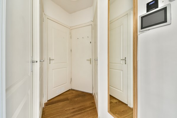 Medium property photo - Heemstedestraat 13-1, 1059 CX Amsterdam