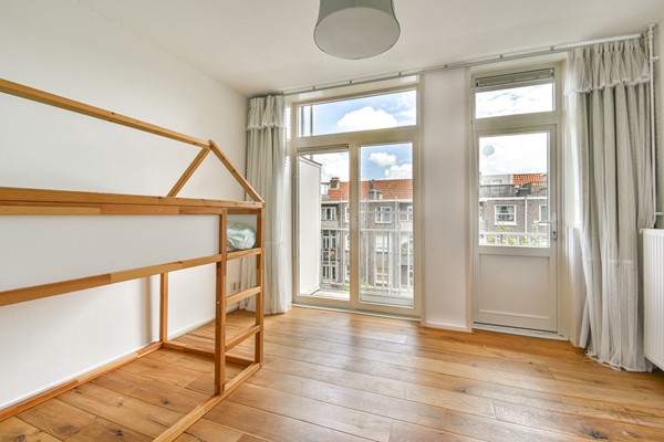 Medium property photo - Aalsmeerweg 19-3, 1059 AA Amsterdam