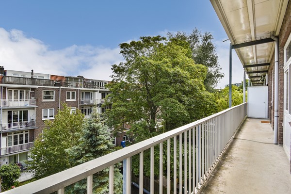 Medium property photo - Aalsmeerweg 19-3, 1059 AA Amsterdam