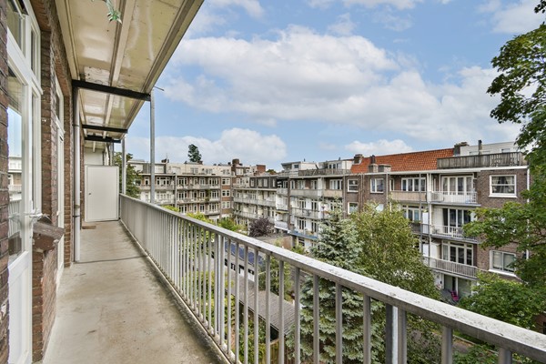 Medium property photo - Aalsmeerweg 19-3, 1059 AA Amsterdam