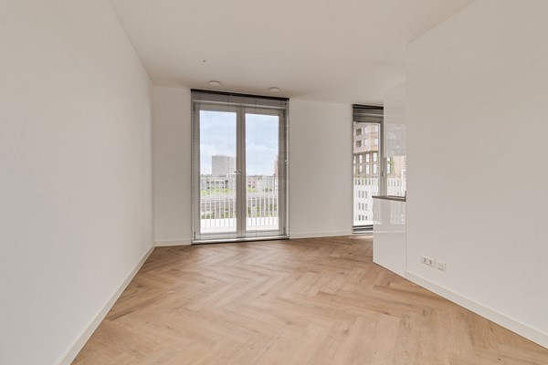 Medium property photo - Lutonhof 124, 1043 EG Amsterdam