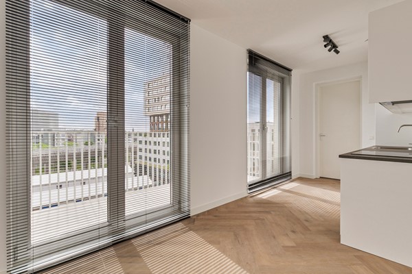 Medium property photo - Lutonhof 124, 1043 EG Amsterdam