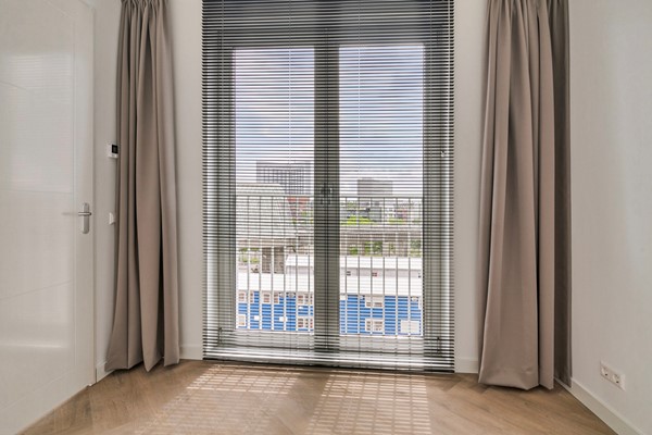 Medium property photo - Lutonhof 124, 1043 EG Amsterdam