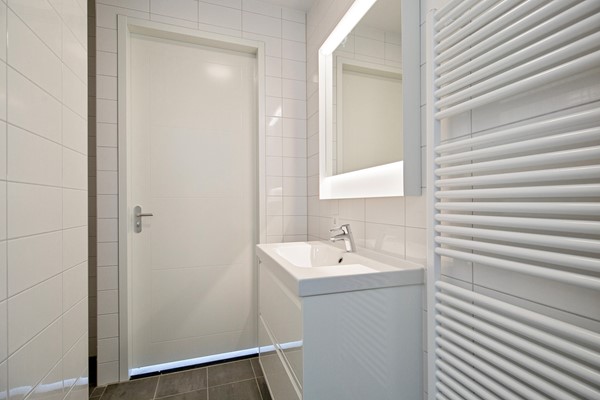 Medium property photo - Lutonhof 124, 1043 EG Amsterdam