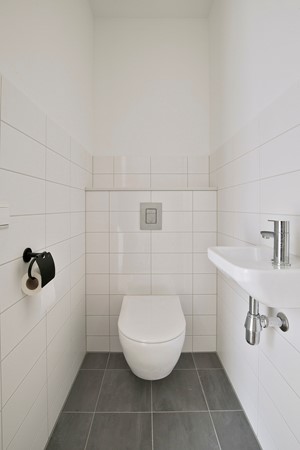 Medium property photo - Lutonhof 124, 1043 EG Amsterdam