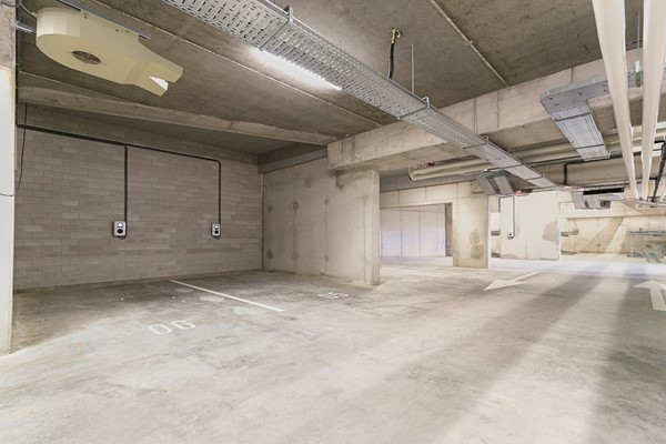 Medium property photo - Lutonhof 124, 1043 EG Amsterdam