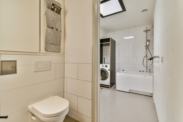 Medium property photo - Van Spilbergenstraat 63H, 1057 PZ Amsterdam