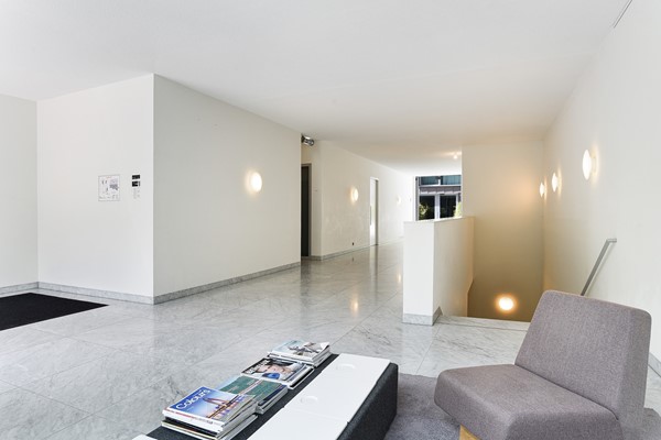 Medium property photo - Valkenburgerstraat 140A, 1011 NA Amsterdam