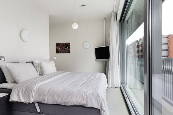 Medium property photo - Valkenburgerstraat 136C, 1011 NA Amsterdam