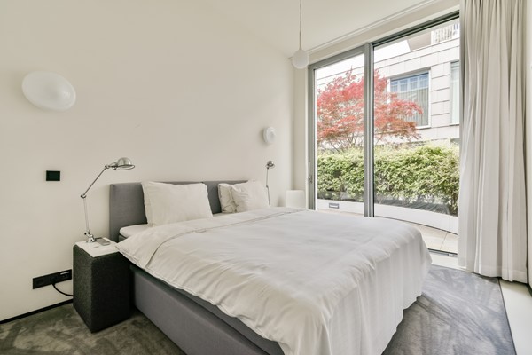 Medium property photo - Valkenburgerstraat 132B, 1011 NA Amsterdam