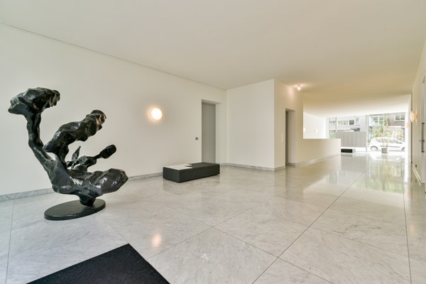 Medium property photo - Valkenburgerstraat 132B, 1011 NA Amsterdam