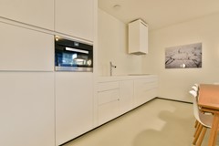 New for rent: Valkenburgerstraat 132F, 1011 NA Amsterdam