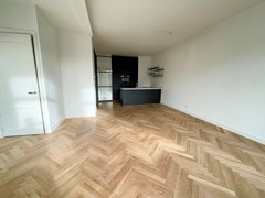 Under offer: Overtoom, 1054 HX Amsterdam