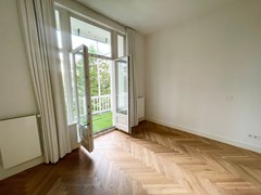 Under offer: Overtoom, 1054 HX Amsterdam