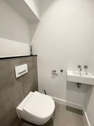 Under offer: Overtoom, 1054 HX Amsterdam