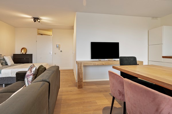 Medium property photo - Sem Presserhof, 1087 JE Amsterdam