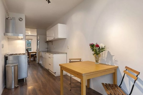 Medium property photo - Dantestraat 274, 1102 ZS Amsterdam